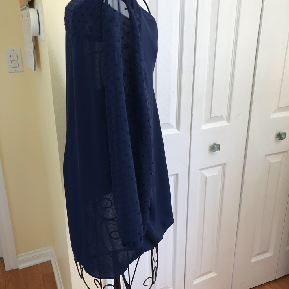 Q & A Navy Blue Top with Swiss Dot Sheer Sleeves Size Medium - Picture 3 of 8